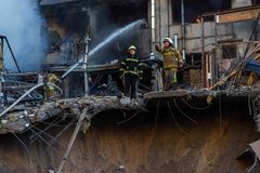 Russian barrage of Ukraine kills at least 22