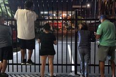 California bank hostages safe after overnight standoff
