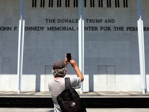 Memo reportedly calls for removal of Trump name from Kennedy Center