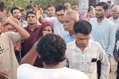 ‘Cow vigilantes’ get Catholics in prayer arrested in India
