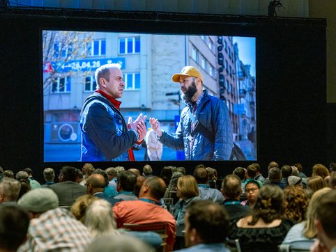 At IMB dinner, ‘day in the life’ conveys importance of sustained missionary presence | Baptist Press