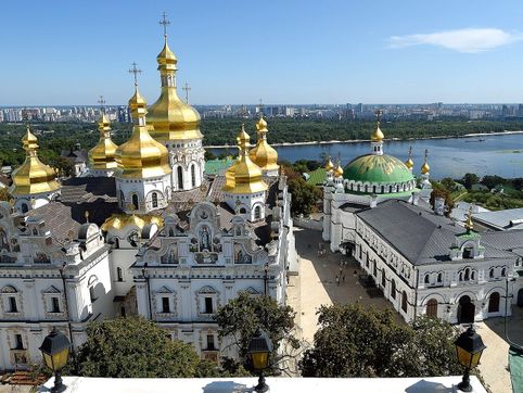 European Evangelical Alliance condemns Russian strike that damaged Kyiv monastery, killed 9