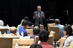 Chinese gather for fellowship in Orlando | Baptist Press