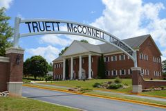 Former Truett McConnell president sues university over termination | Baptist Press