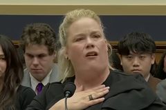 Angel mom blasts Dems over sanctuary city policies: 'Why do illegal immigrants mean more to you than Americans?'