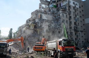 More than 20 dead after 11-hour Russian bombardment of Ukraine