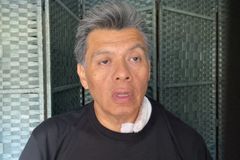 Texas pastor stabbed by waiter over confession grudge