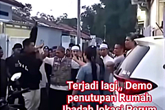 Muslims protest presence of church in Indonesia