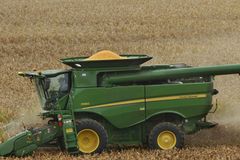 FTC reaches right-to-repair settlement with John Deere