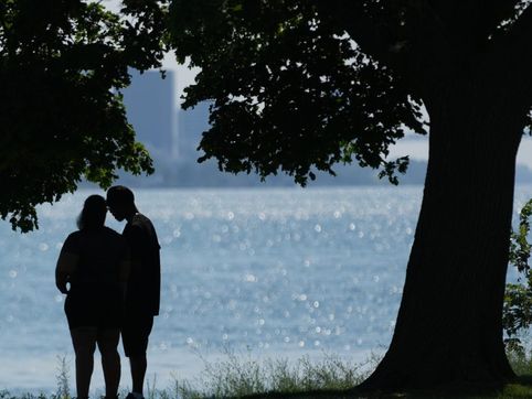 Millions of Americans under heat advisories in northern states