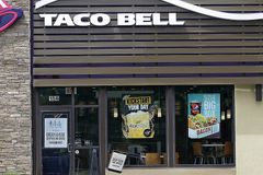 FDA identifies Taco Bell lettuce as source of diarrhea parasite