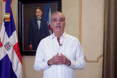 Dominican president credits prayer for strength to govern
