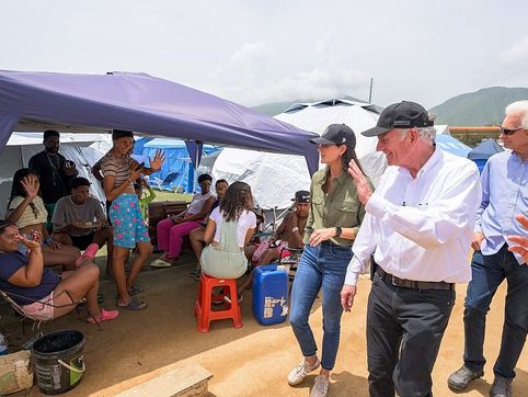 Franklin Graham visits Venezuelans recovering from earthquake