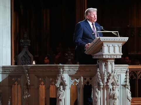 Trump pays respects to Lindsey Graham at funeral service, calls him ‘giant of the US Senate’