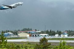 Preacher removed from Alaska Airlines flight during message