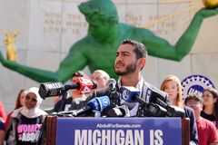 Liberal El-Sayed squeaks by Michigan Democratic Senate primary