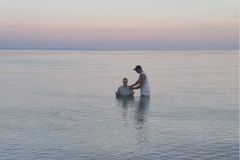 ‘I Took a Pill in Ibiza’ singer Mike Posner embraces Christianity, gets baptized