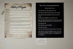 Houston Mothers Challenge Texas Ten Commandments Law Under State Religious Freedom Protections