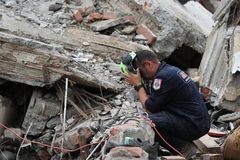Earthquake-displaced Colombians in need of shelter as rainy season nears