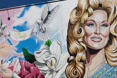 The Dolly Parton Songs That Revealed Her Faith, Doubt, and Hope