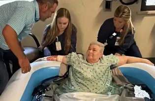 Nurses find way to fulfill terminal patient’s wish to be baptized