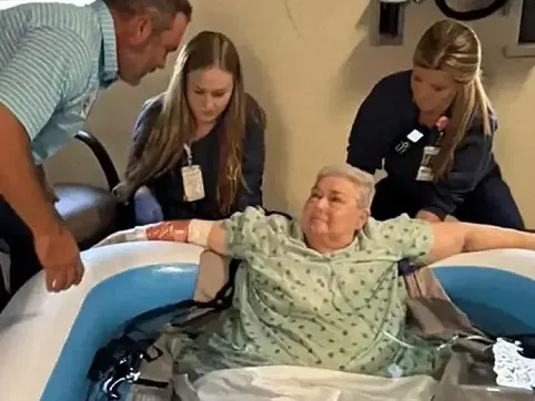 Nurses find way to fulfill terminal patient’s wish to be baptized