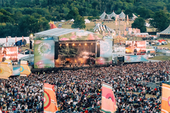 Man dead, at least six injured after sign falls at Big Church Festival