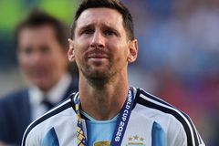 Argentine soccer legend Lionel Messi to retire from international team