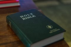 Maine’s top court rules mom can’t bring child to church