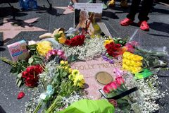 Mom, daughters try to honor Dolly Parton but discover her Hollywood star was vandalized