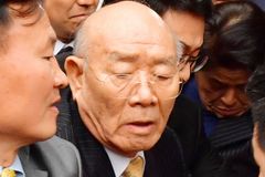 ‘전두환 공원’ 명칭 두고 14년째 시끌… 찬반 팽팽