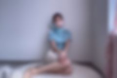 법원, 선정성 논란 승무원 ‘룩북’ 영상 “비공개” 권고