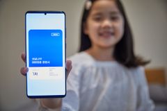 [이도경의 에듀 서치] ‘내로남불’에 지친 학부모를 위한 자녀접종 설득법