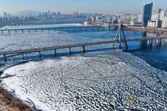 ‘꽁꽁 서울’ 한낮 최고 기온 영하 5도