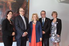 ‘성경적 결혼’ 옹호하다 조사 받은 기독의원 “경찰에게 복음 전해”