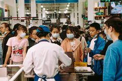 中, 신장 위구르 제품 보이콧한 美 기업에 경제 보복 암시