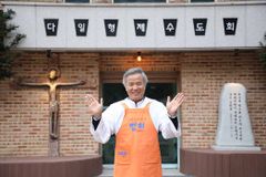 청량리 ‘밥퍼’ 리모델링, ‘혐오시설’ 민원으로 중단