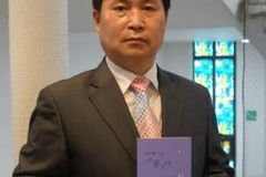 일상의 언어로 길어낸 시의 정수