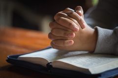 온갖 유형의 시험에서 승리하기 위한 간구