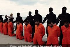 “리비아서 콥트 기독교인 17명 실종… 테러리스트 납치 우려”