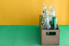 거울, 내열유리, 와인잔…유리인 ‘척’ 하는 제품들 [에코노트]