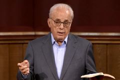 유튜브, ‘성경적 性’ 강조한 유명 목사 설교 삭제