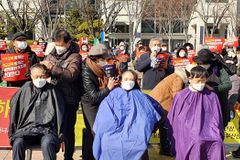 부산 시민들 “시의회, ‘학생갑질조례’ 제정해선 안 돼”