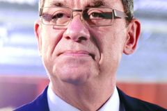 화이자 CEO “부스터샷, 4~5개월보다 1년에 한 번 이상적”