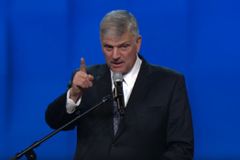 프랭클린 그래함 “男 트랜스젠더의 女 경기 출전은 차별”