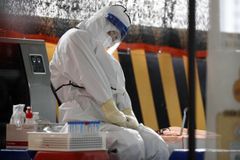 신규확진 8571명…역대 최다