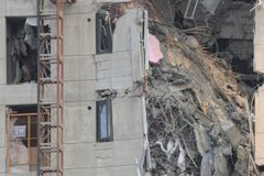 광주 붕괴사고 두번째 실종자 신체, 머리카락 육안 확인