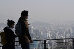 미세먼지가 폐암 일으킨다…담배까지 피우면 위험↑