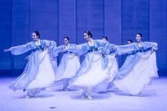 OTT·특별할인 공연… 가족과 함께 즐거운 명절 만끽하세요