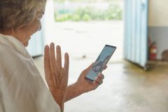 세번째 맞는 ‘코로나 설’…영상통화로 부모님 건강 체크 7가지